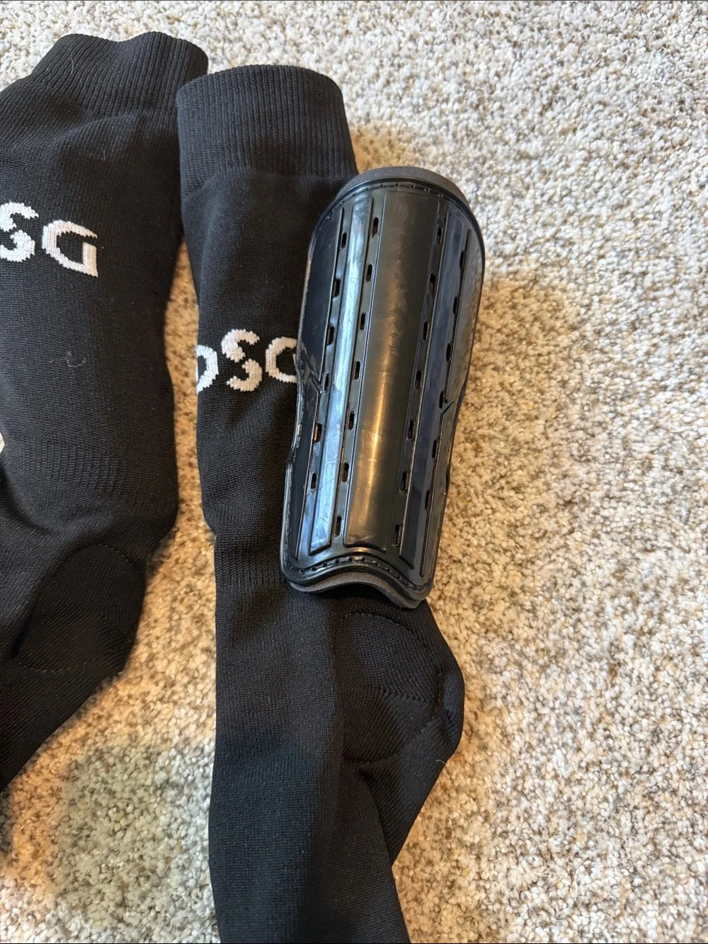 DSG Youth Ocala Black Soccer Shin Socks Removable Guards Size S